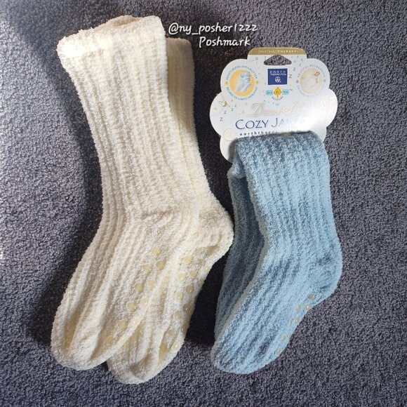 EARTH THERAPEUTICS 𝖢𝖮𝖹𝖸 𝖩𝖠𝖬Z𝖹𝗓™ with SHEA BUTTER Socks 🔵⚪ (2 Pairs) - Picture 6 of 14